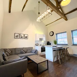  Apartment Loft At The Coach House United Kingdom